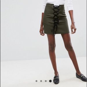 NWT; ASOS MINI SKIRT W/ LACE UP CORSET, SIZE:8